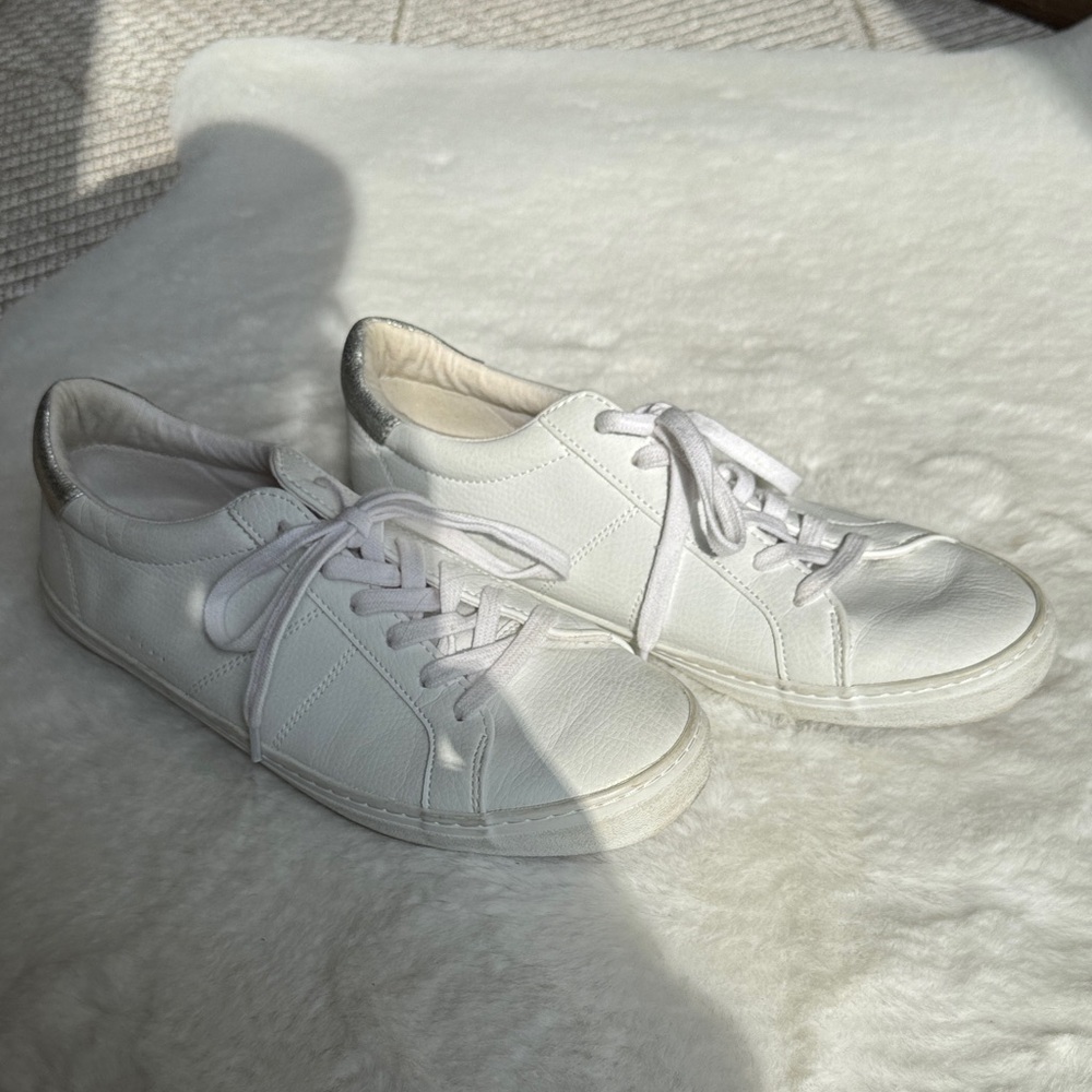 Old Navy White Women's Sneakers